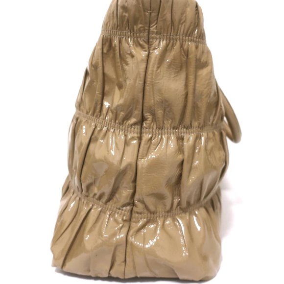 Prada Vernice Gaufre Tote Camel Patent Leather Large Shoulder Bag - Picture 4 of 12